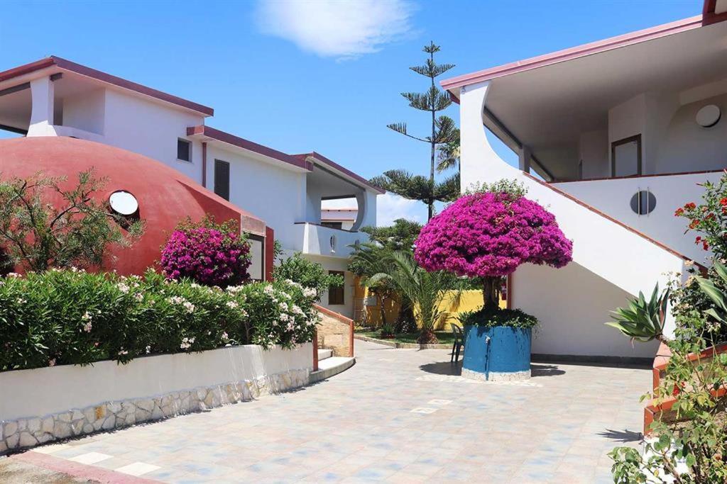 בוטריצ'לו Nirvana Club Village מראה חיצוני תמונה