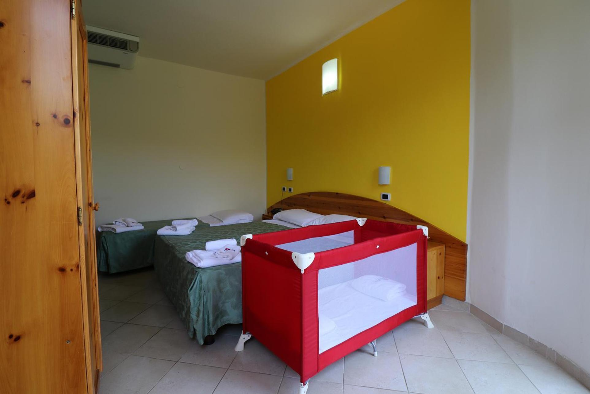 בוטריצ'לו Nirvana Club Village מראה חיצוני תמונה