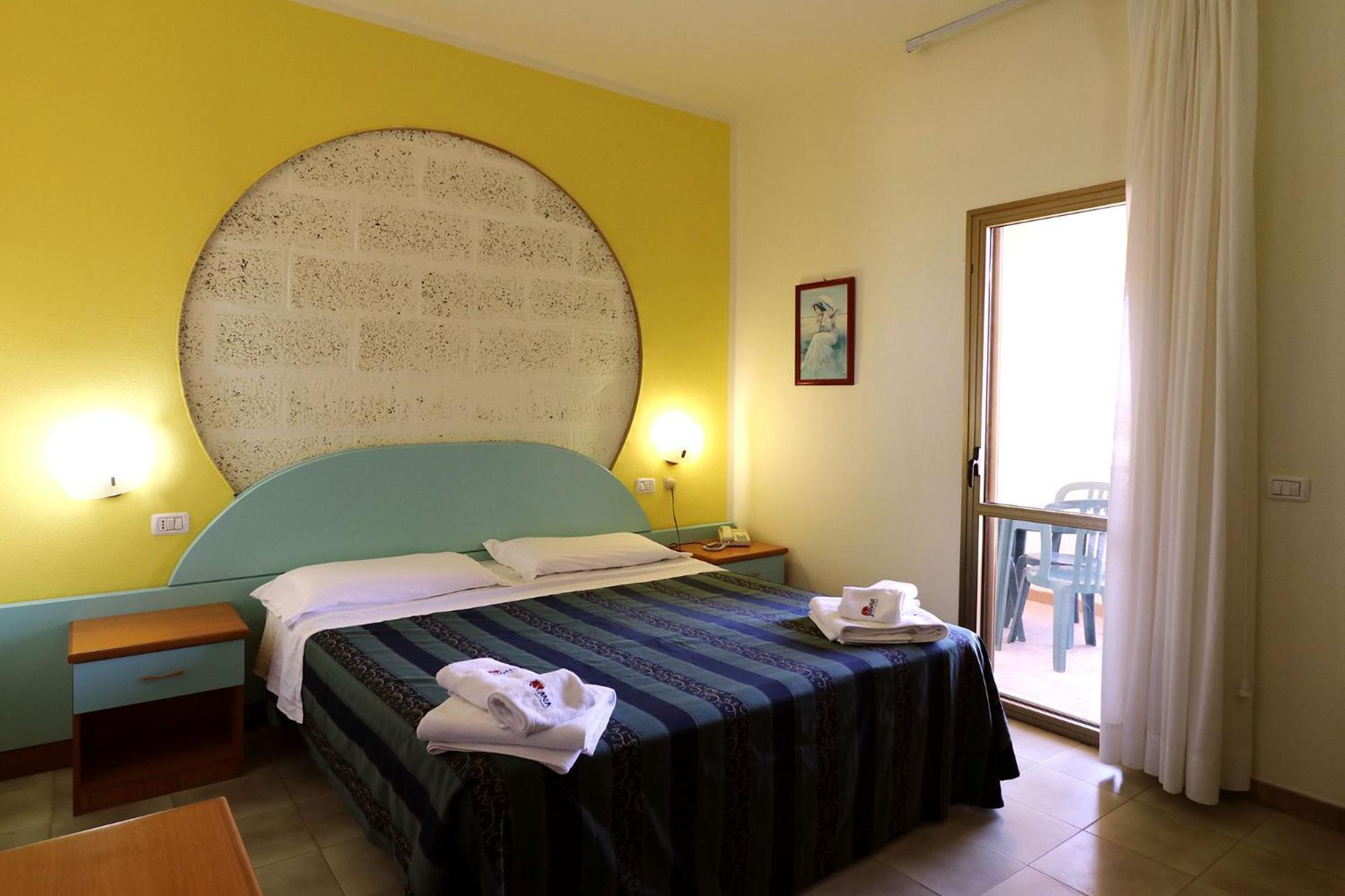 בוטריצ'לו Nirvana Club Village חדר תמונה