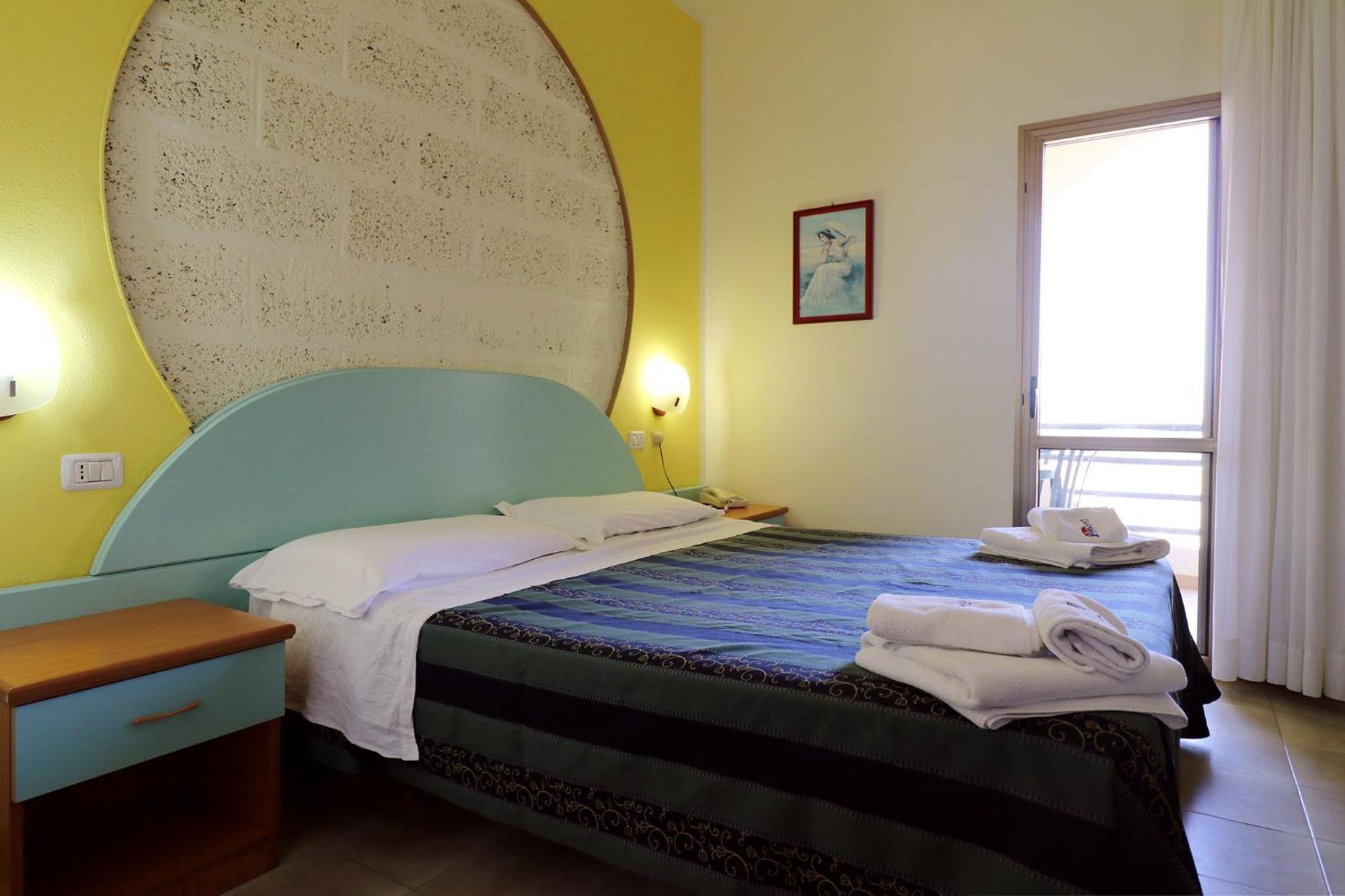 בוטריצ'לו Nirvana Club Village חדר תמונה